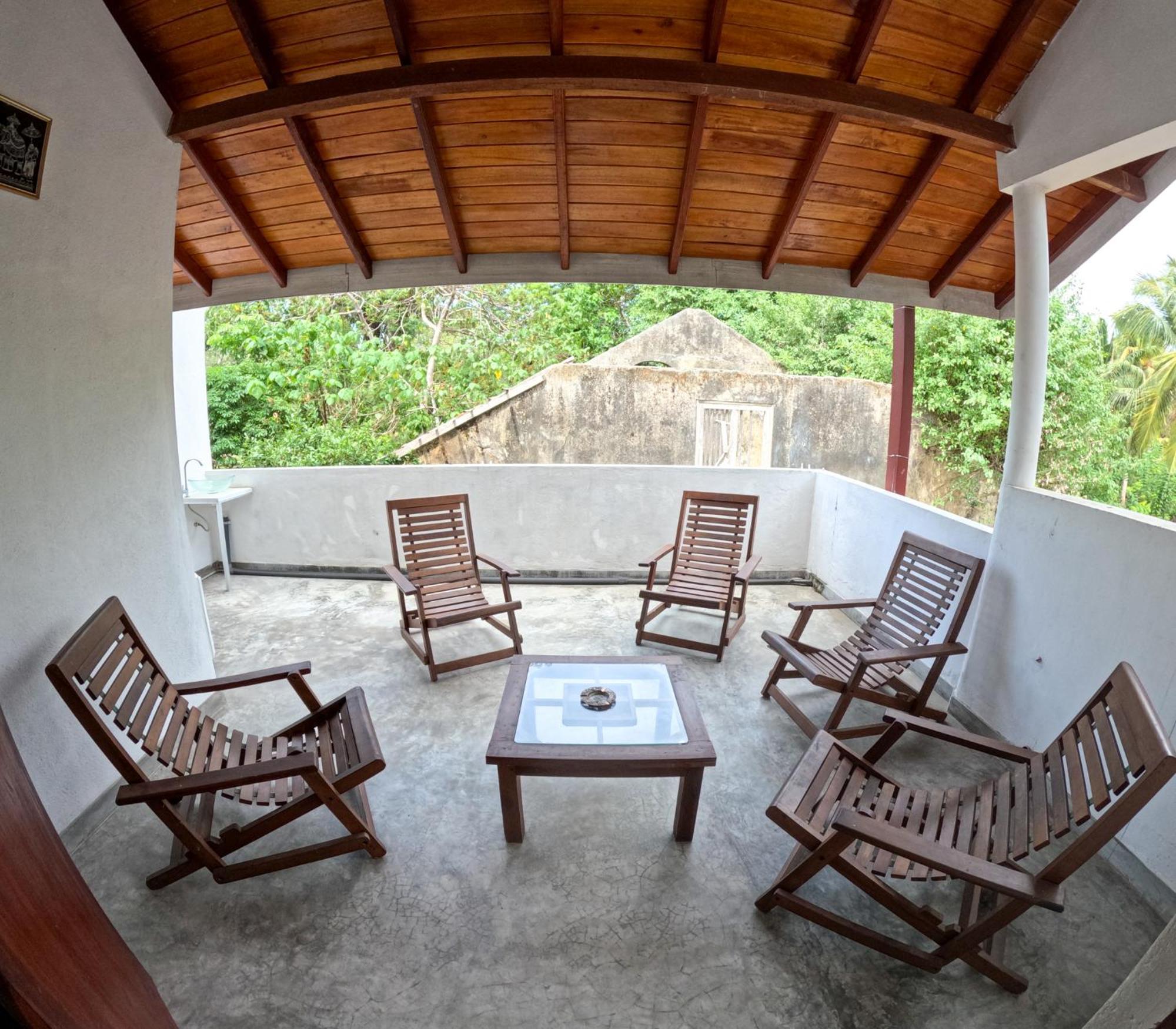 Surfbayvilla Dickwella Exterior photo